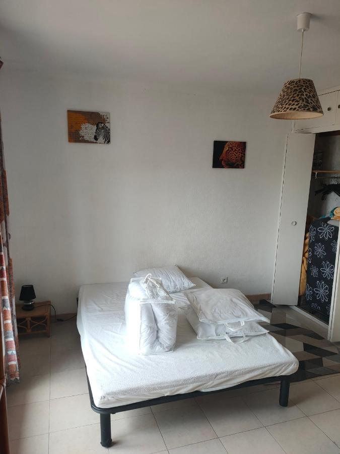 Sejour A Valras T1 Vue Sur Mer - 50M Centre Et Mer Apartment Ngoại thất bức ảnh